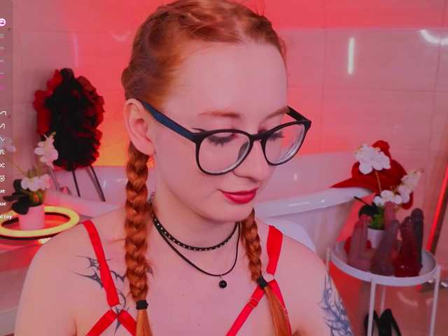 WICKEDEMBER live cam on BongaCams
