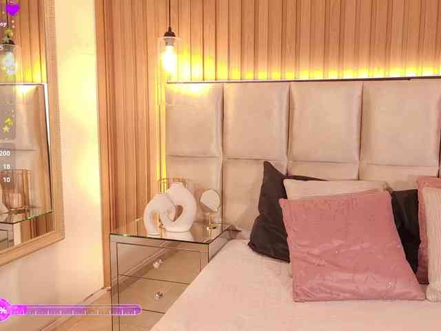 BellaaGrace webcam