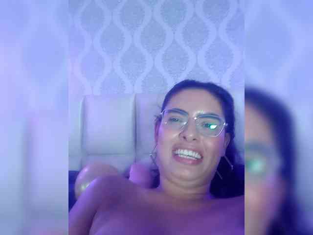 BellaaGrace webcam