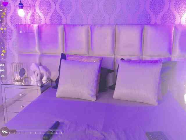 bellaagrace's live room