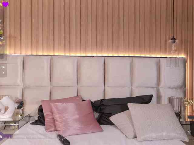 bellaagrace's live room