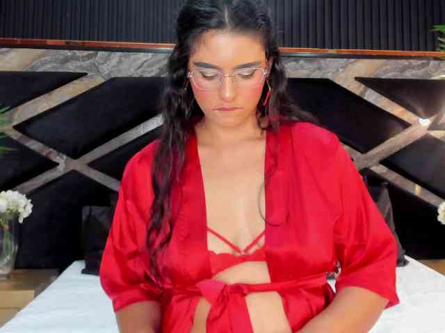 BellaaGrace webcam