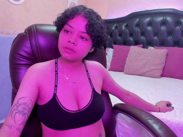 Sasha-Venom live cam on BongaCams
