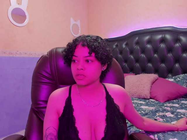 Sasha-Venom live cam on BongaCams