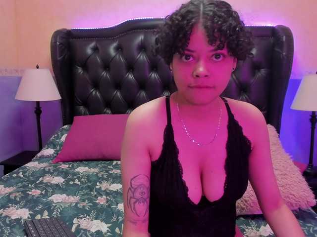 Sasha-Venom live cam on BongaCams