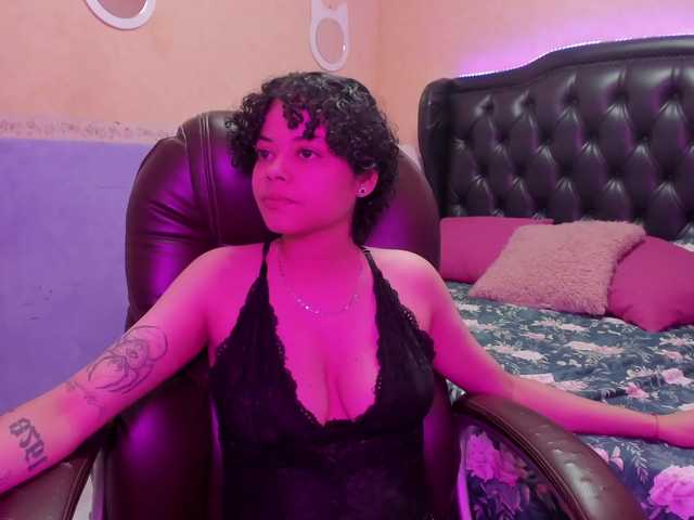 Sasha-Venom live cam on BongaCams