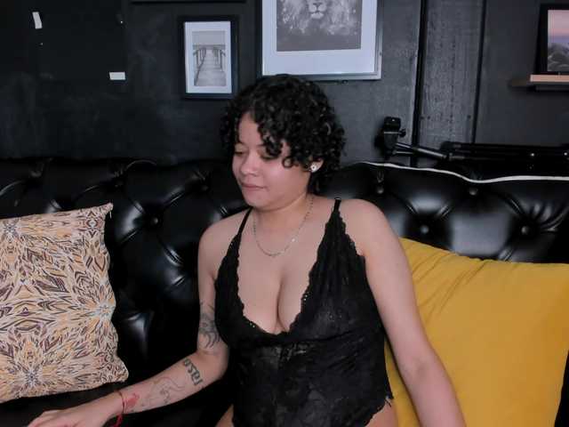Sasha-Venom live cam on BongaCams