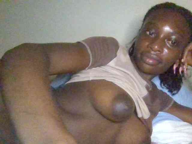 ThePeachFlexer webcam