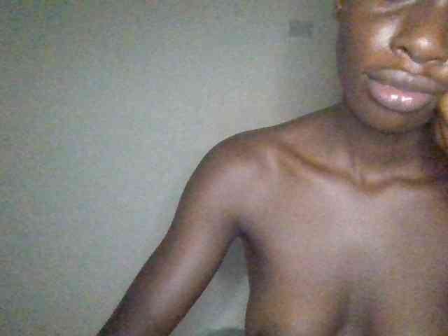 ThePeachFlexer webcam