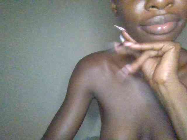 ThePeachFlexer webcam