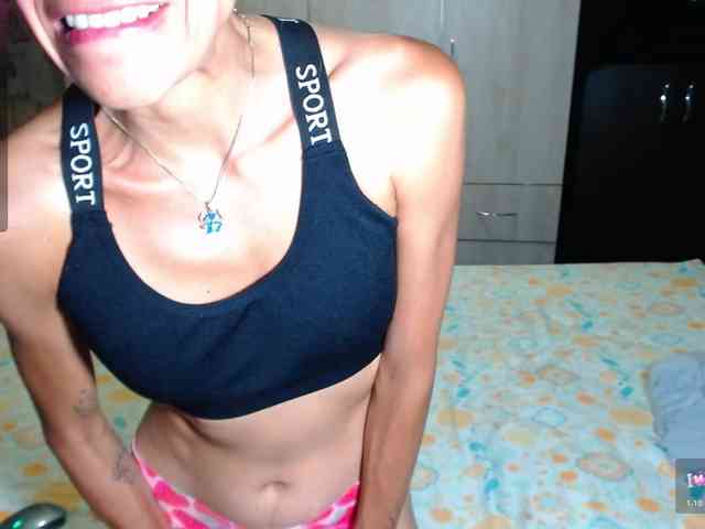 Mia-sexy webcam