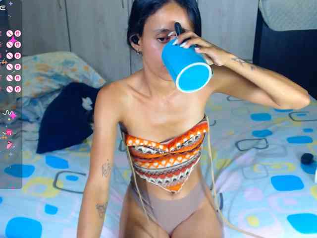 Mia-sexy