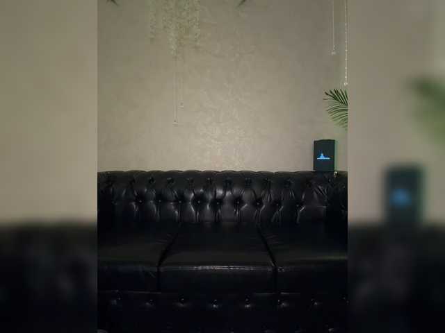 Miss-di live cam on BongaCams