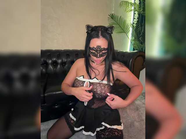 Miss-di live cam on BongaCams