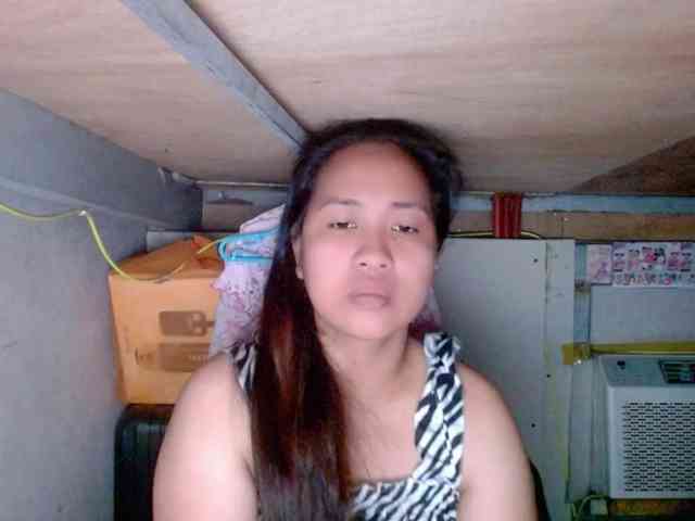 LadyAsianForyou webcam