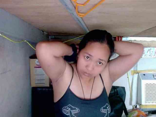 LadyAsianForyou webcam