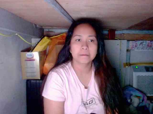 LadyAsianForyou webcam