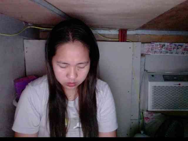 LadyAsianForyou webcam