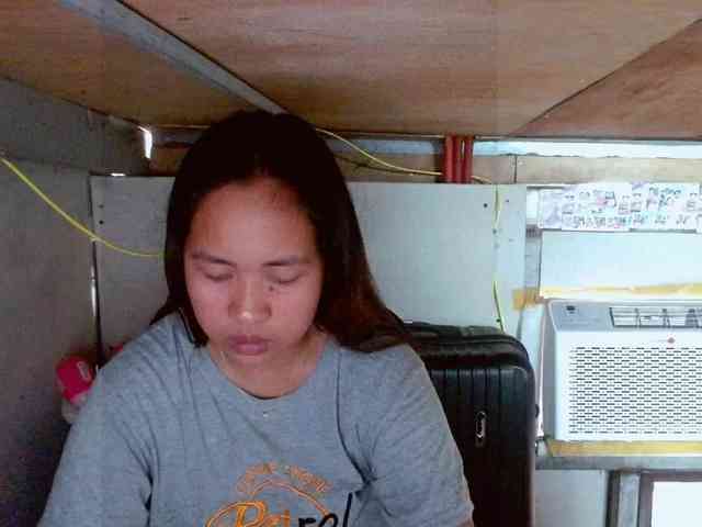 LadyAsianForyou webcam