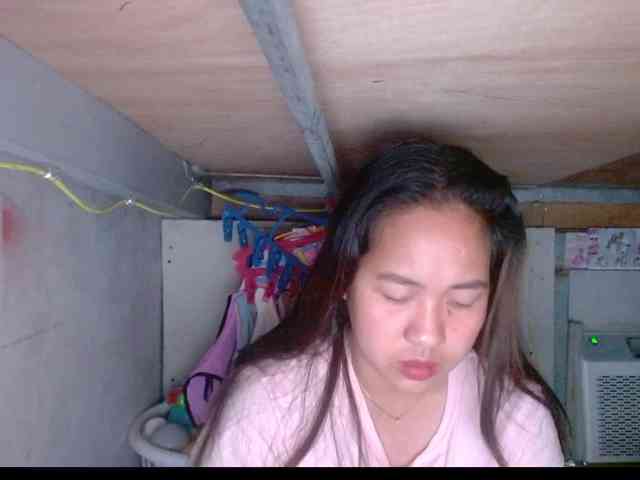 LadyAsianForyou webcam