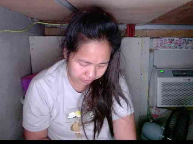 LadyAsianForyou webcam