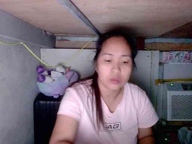 Ladyasianforyou's cam show statistics and live stream