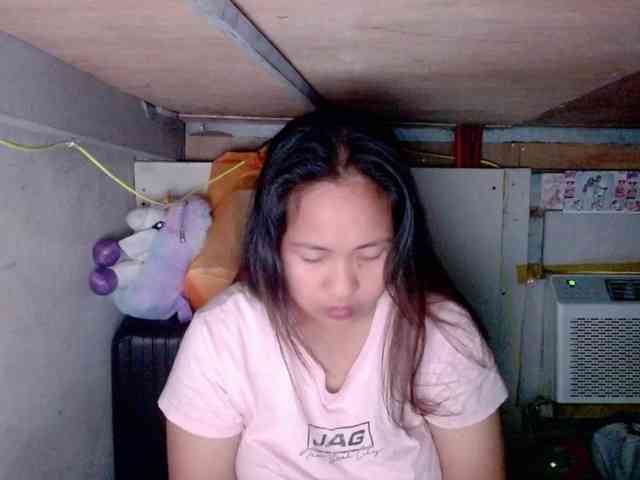 LadyAsianForyou webcam