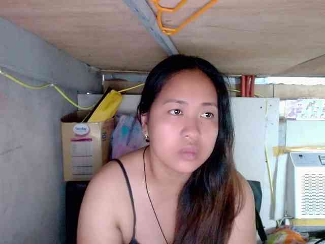 LadyAsianForyou webcam