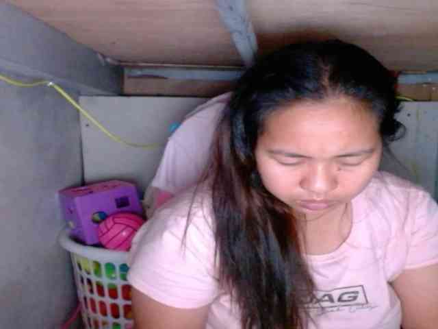 LadyAsianForyou webcam