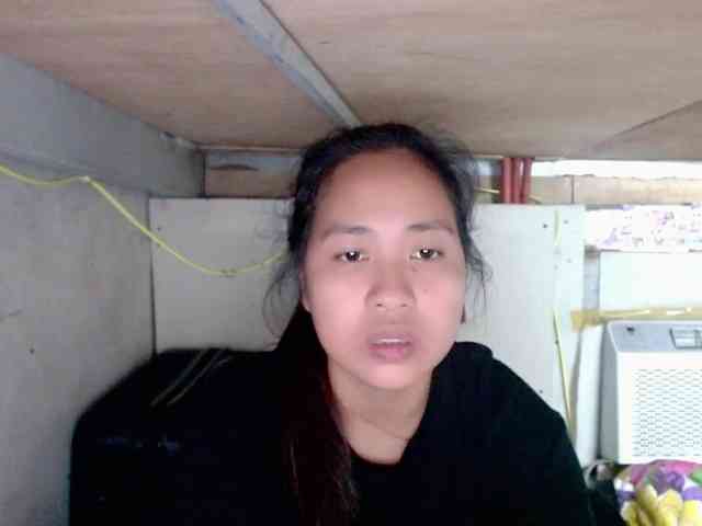 LadyAsianForyou webcam