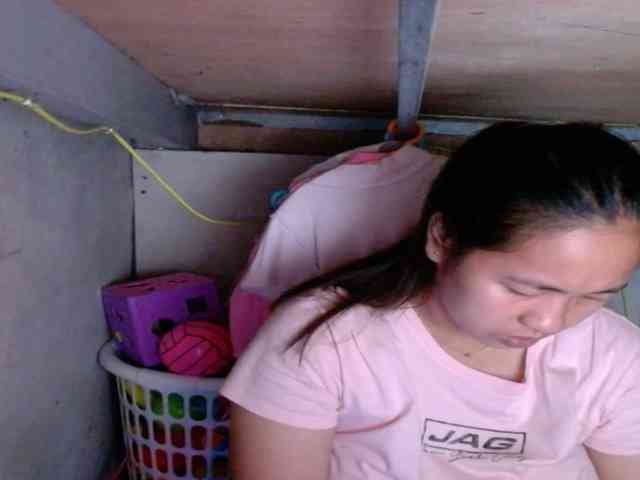 LadyAsianForyou webcam