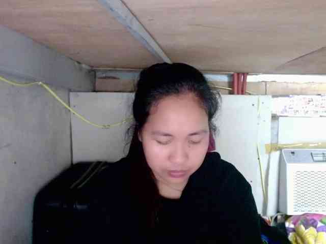 LadyAsianForyou webcam