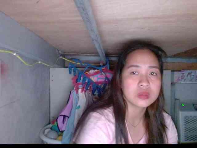 LadyAsianForyou webcam