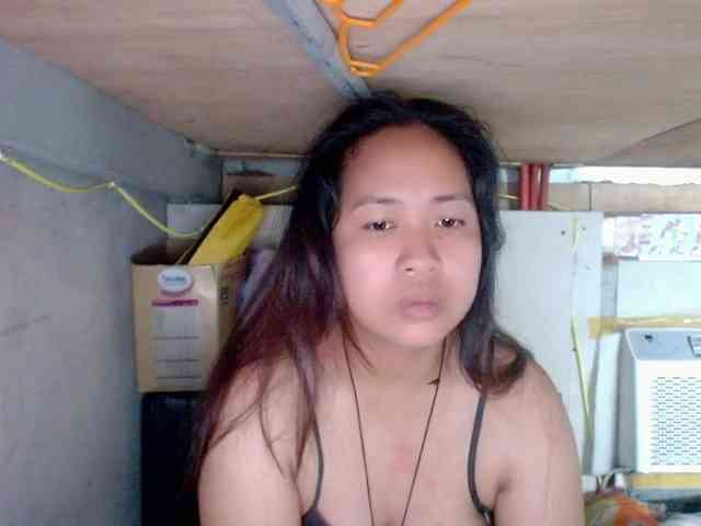 LadyAsianForyou webcam