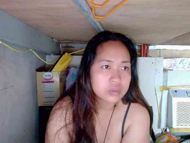 LadyAsianForyou webcam