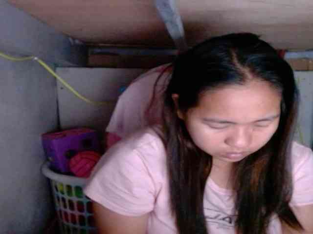 LadyAsianForyou webcam