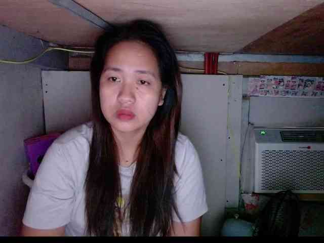 LadyAsianForyou webcam