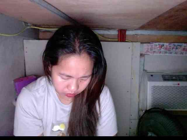 LadyAsianForyou webcam