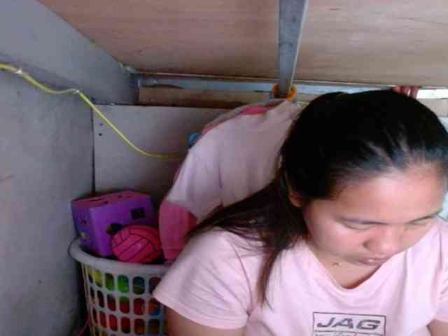 LadyAsianForyou webcam