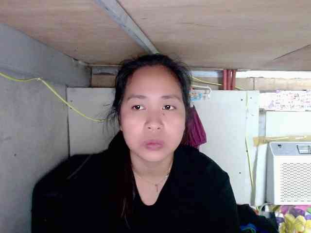 LadyAsianForyou webcam