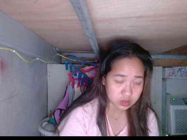 LadyAsianForyou webcam