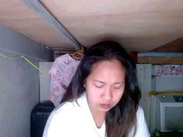 LadyAsianForyou webcam