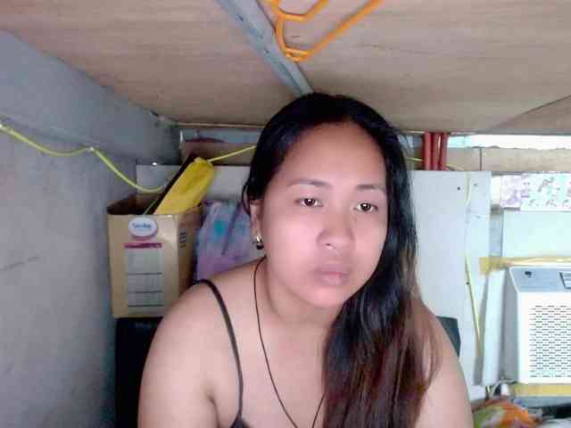LadyAsianForyou webcam