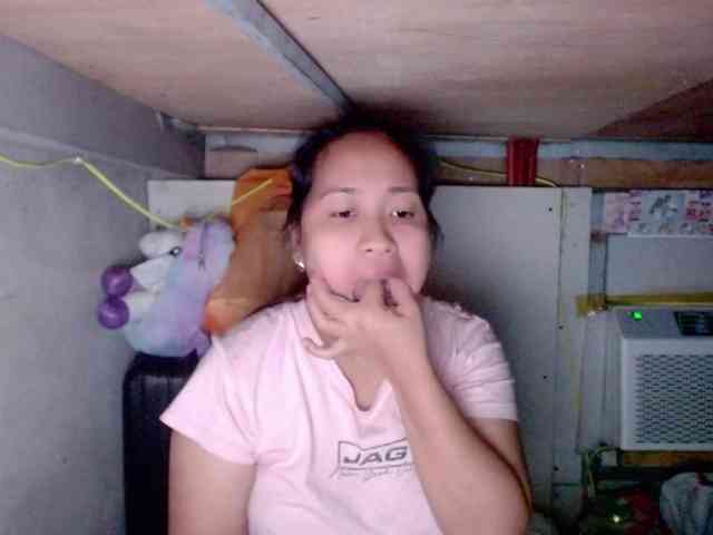 LadyAsianForyou webcam