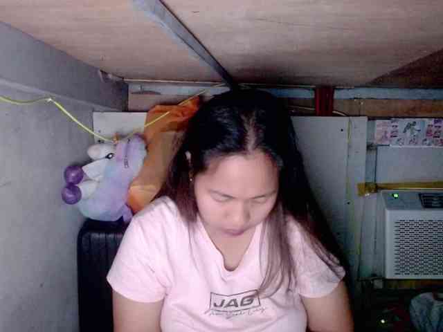 LadyAsianForyou webcam