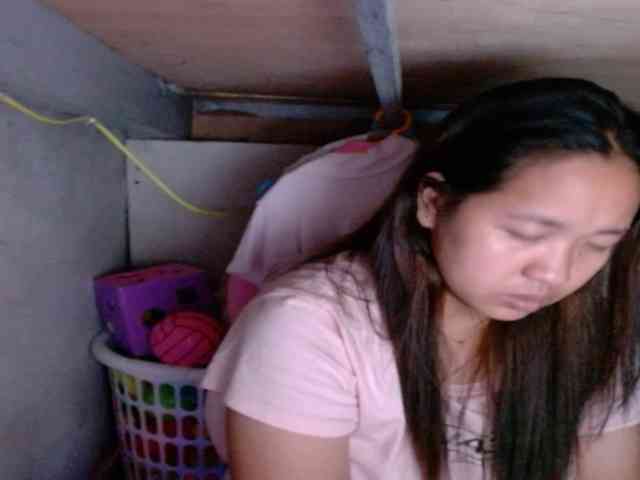 LadyAsianForyou webcam