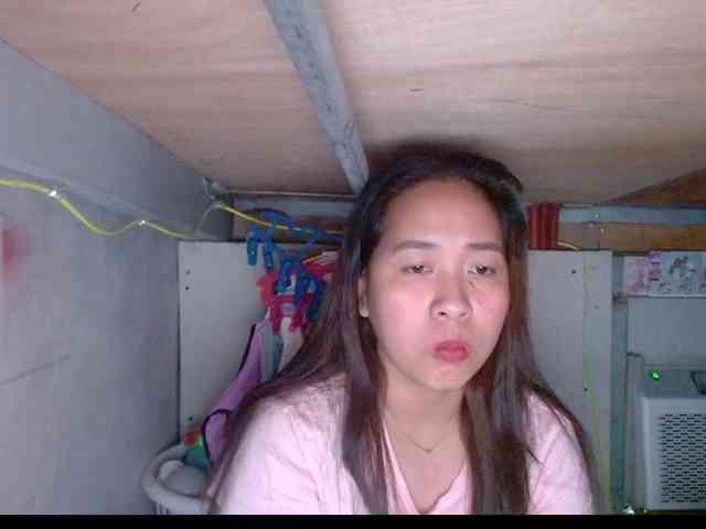LadyAsianForyou webcam