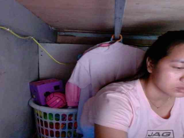 LadyAsianForyou webcam