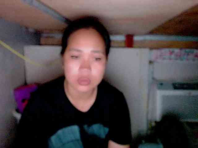 LadyAsianForyou webcam