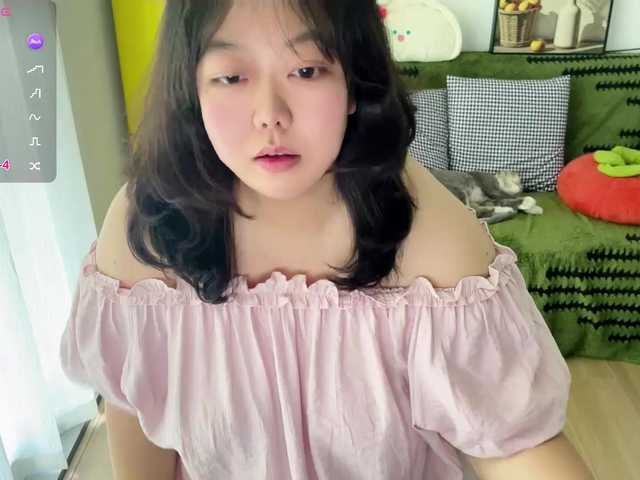 Kittenfishing live cam on BongaCams